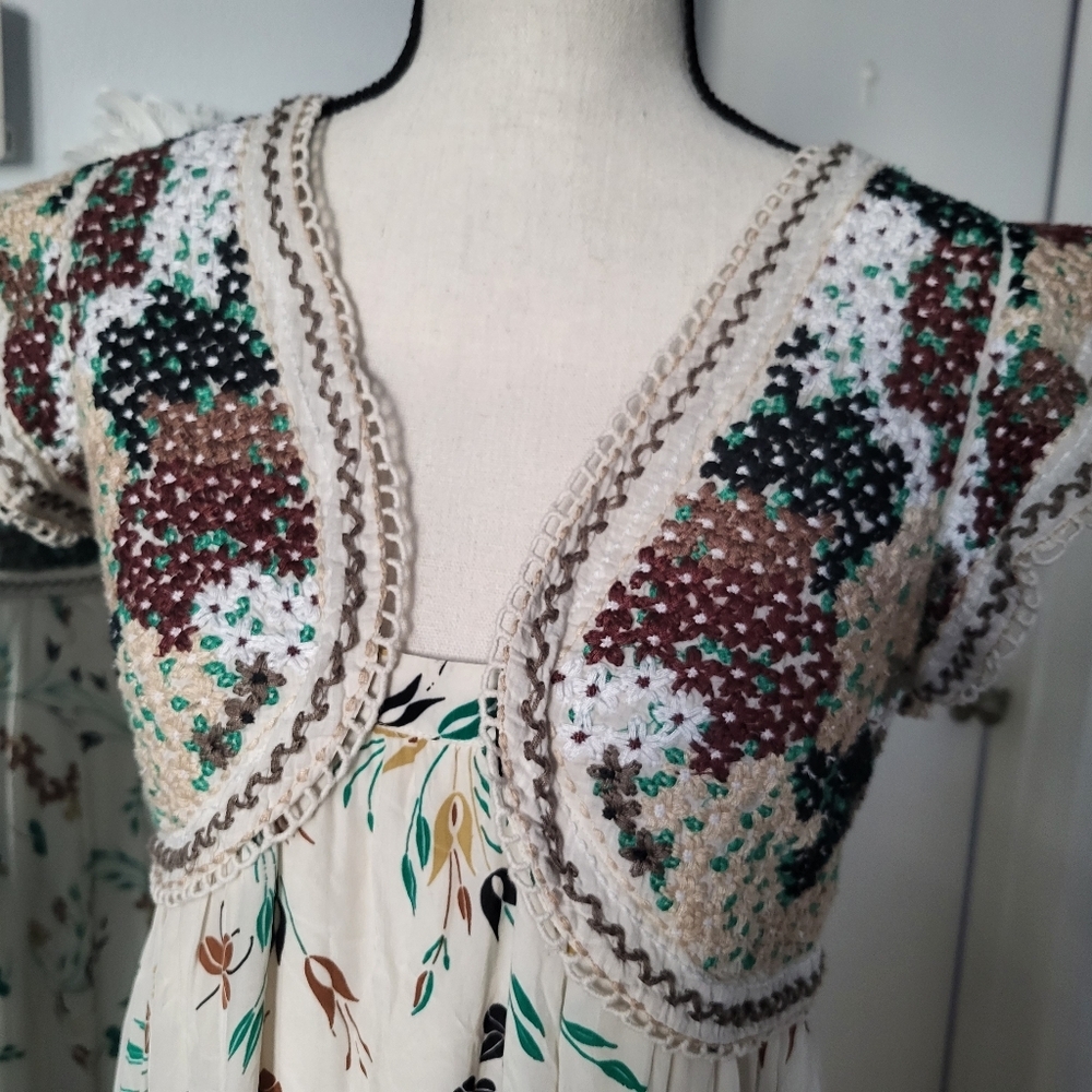 Anthropologie Floral Beige Maxi Dress/used - Picture 6 of 11